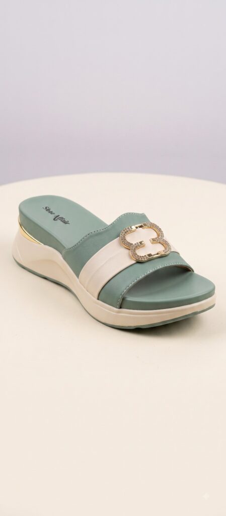 Dual-Tone Rhinestone Buckle Platform Slide