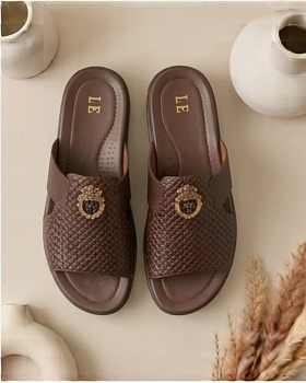 Basket-Weave Crest Embellished Comfort Slide - Image 2